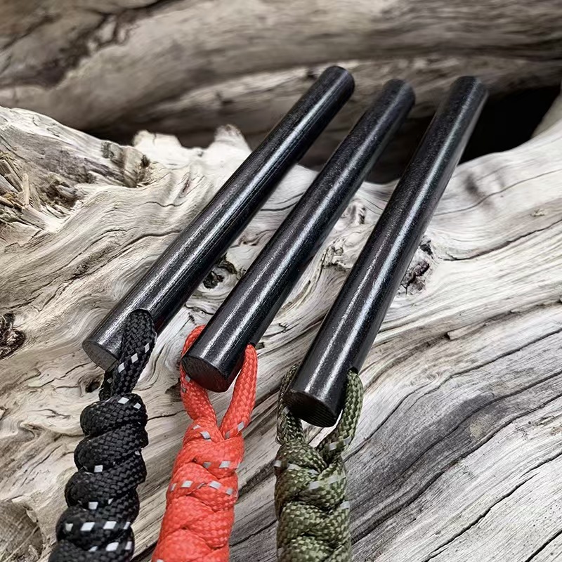 Outdoor Survival Fire Starter  - Ferro Rod Striker 评论和价格