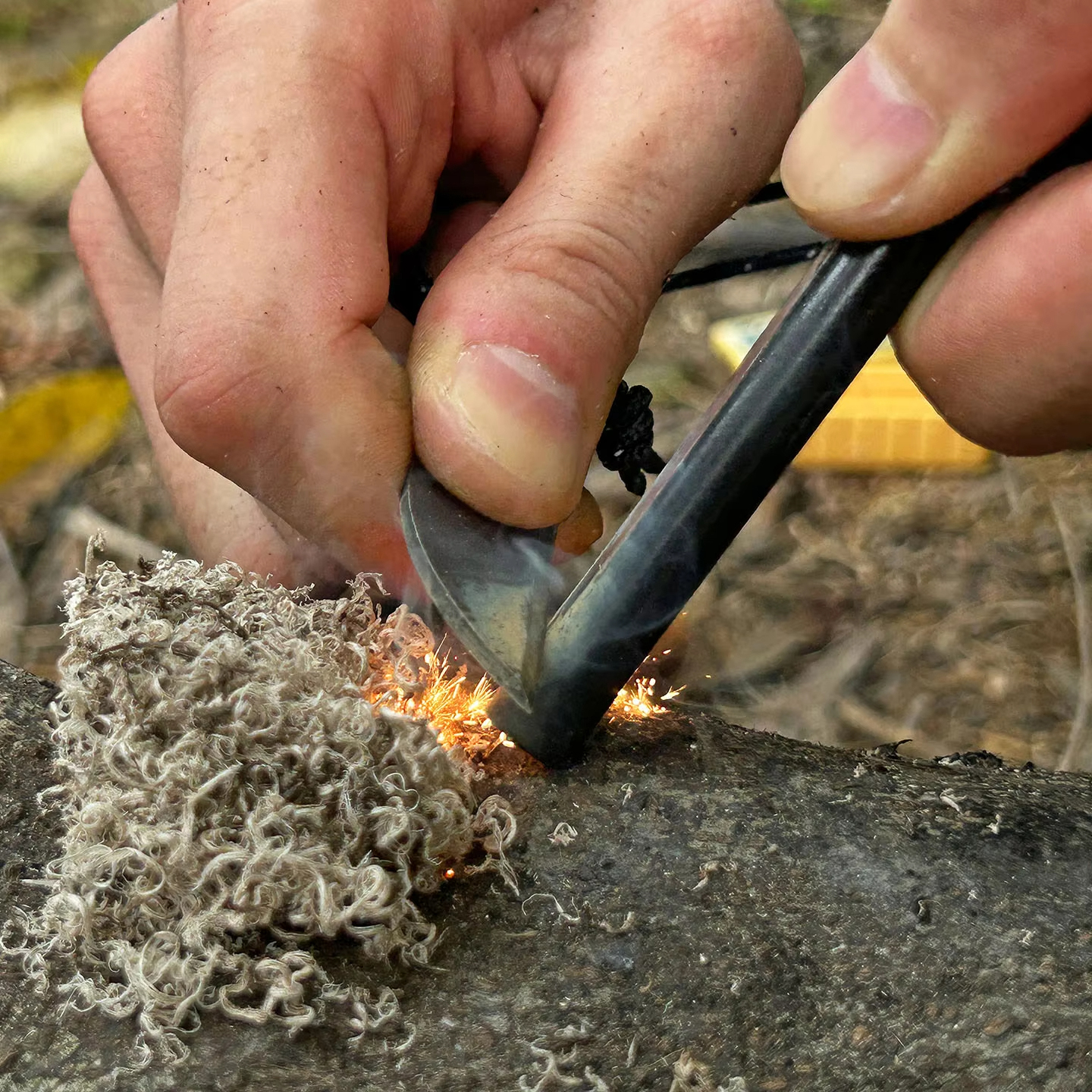 NEW Outdoor Camping Flint Set  - Ferro Rod Striker 评论和价格